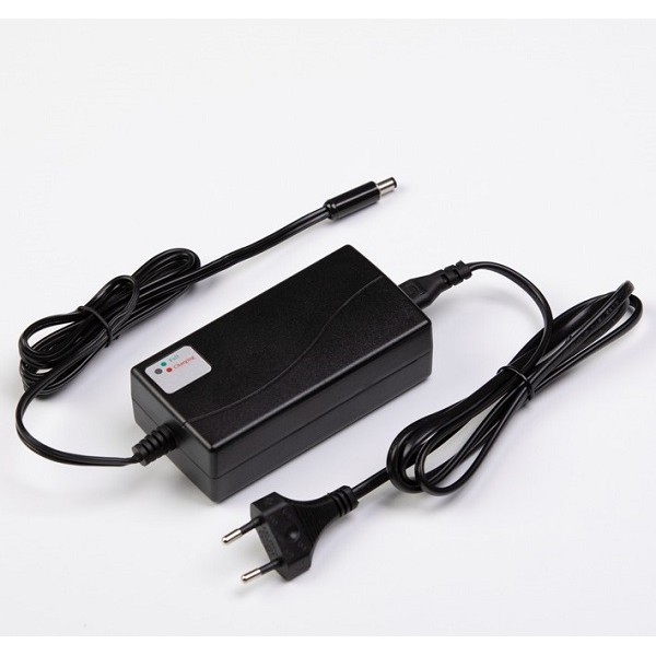 ART-30A BATTERY CHARGER